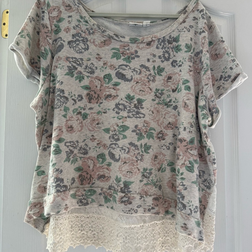 Cato Floral Print Top with Lace Hem